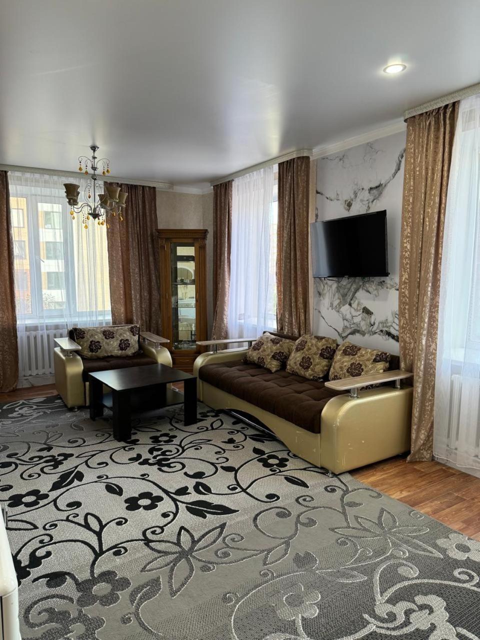 The Grand Hotel Semey Luaran gambar